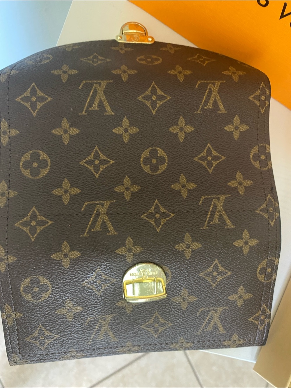 Louis Vuitton Brown Monogram Canvas Wallet with Gold-Tone Clasp - Picture 6 of 7